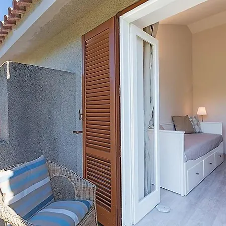 In Sleeps 4 With Air Con * Santa Caterina Dello Ionio Marina