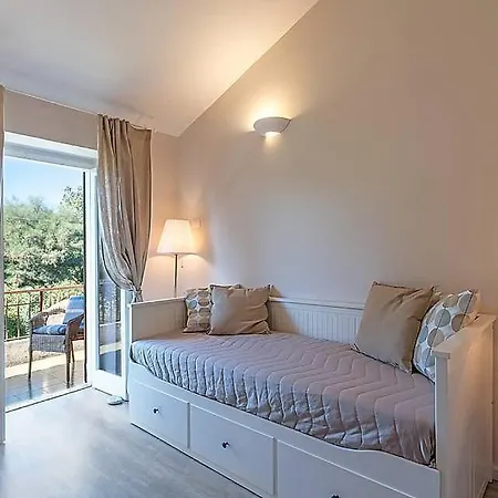In Sleeps 4 With Air Con شقة *
