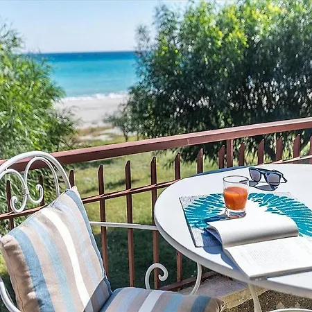 Apartmán In Sleeps 4 With Air Con Santa Caterina Dello Ionio Marina
